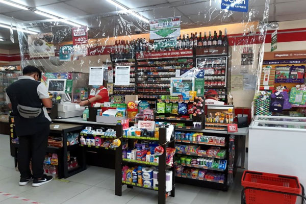 Đánh giá và điều chỉnh chiến lược